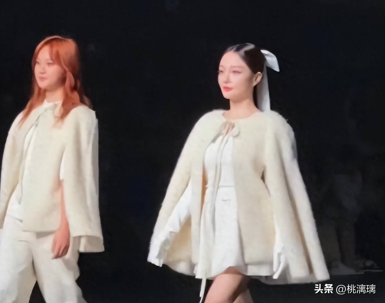 特抢走风头贾乃亮怕是肠子都悔青了开元棋牌母女二人合体走秀却被男模(图4)