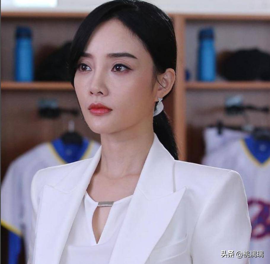 特抢走风头贾乃亮怕是肠子都悔青了开元棋牌母女二人合体走秀却被男模(图25)