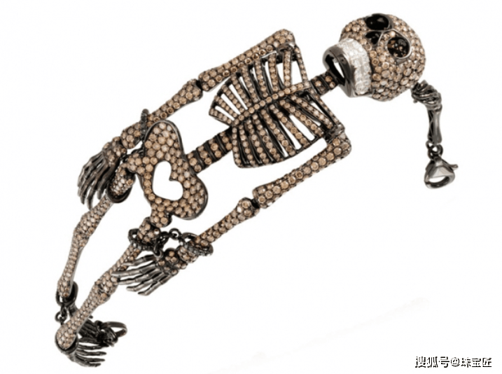 吸睛神器！60款高级感搭配做全场最时髦的“鬼”！开元棋牌app颠覆你想象的万圣节珠宝！派对炸街(图11)