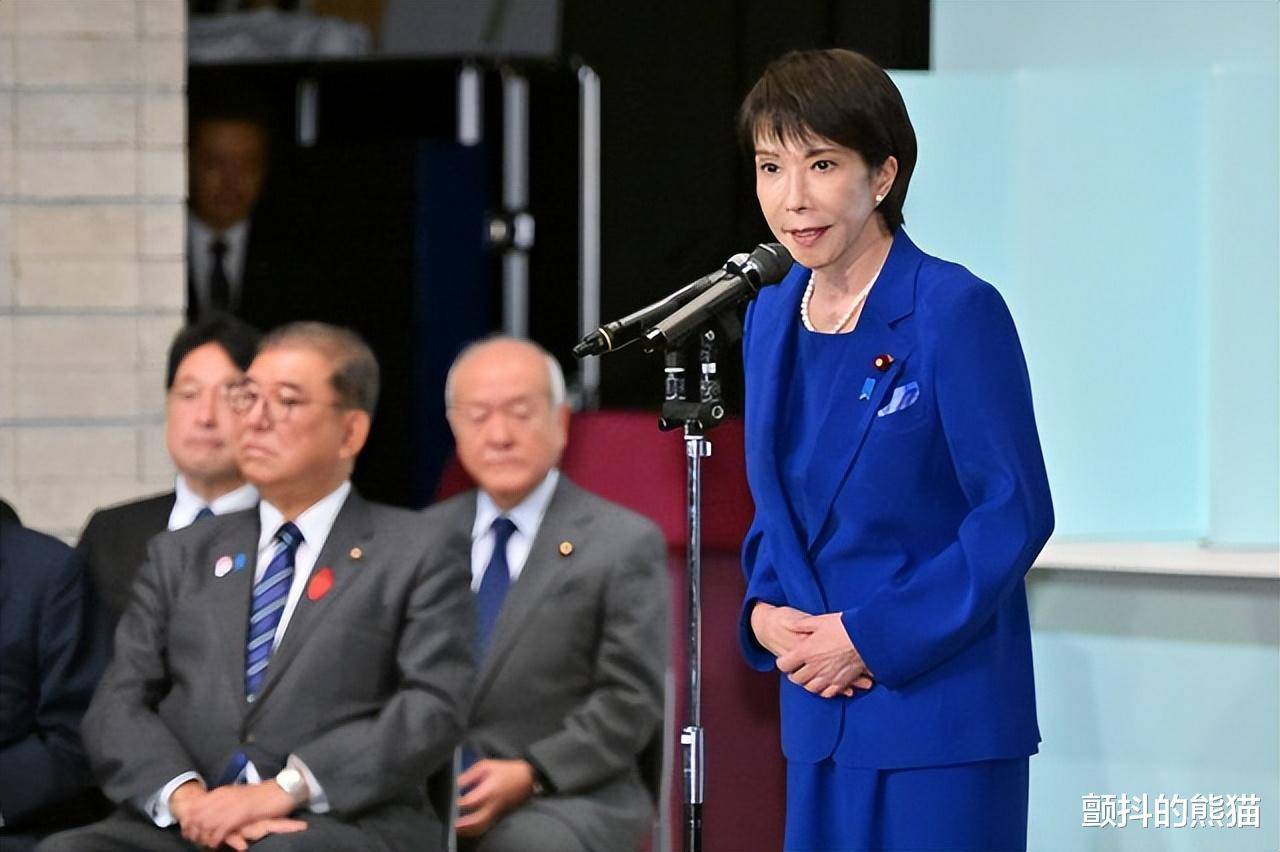 首相高市早苗的权力着装与配饰品牌开元棋牌只穿日本制造！深度盘点女(图5)
