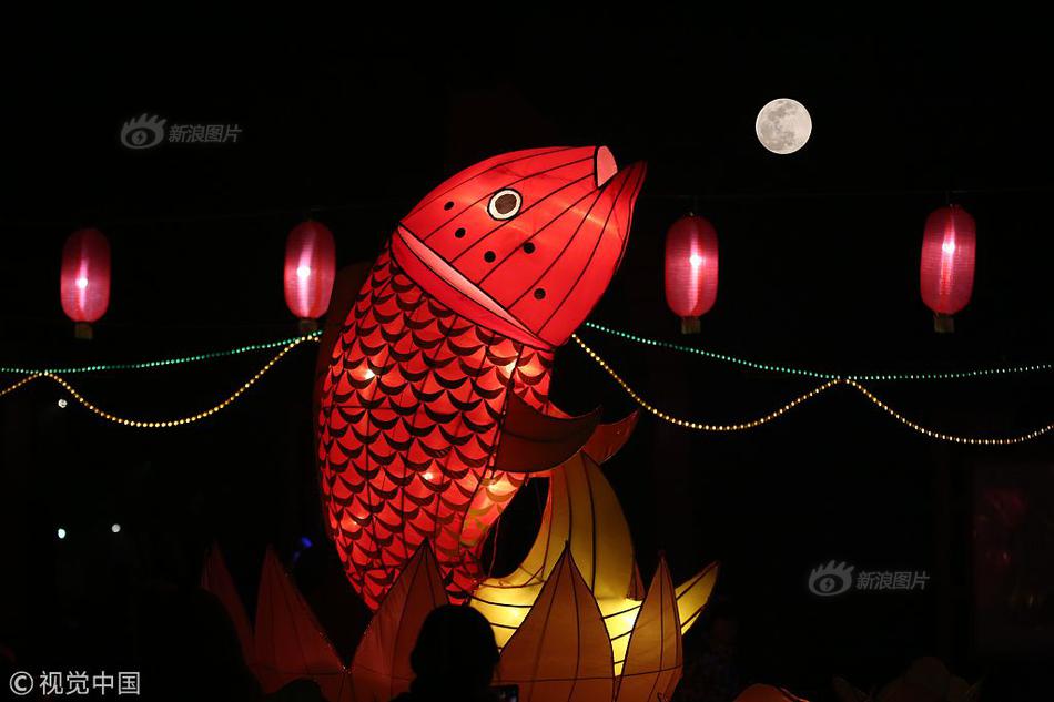 下cg插画的观看途径与相引发的思考开元ky棋牌中新社原神胡桃安慰部