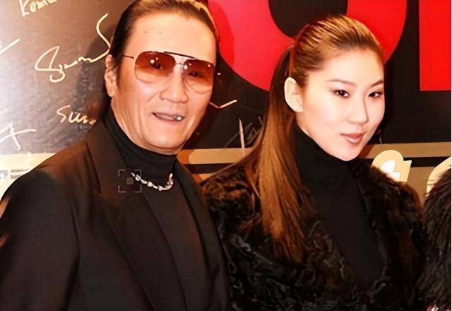 大49岁谢贤念念不忘 节目上自曝私密事开元棋牌忘年恋分手已8年 Coco仍对(图20)